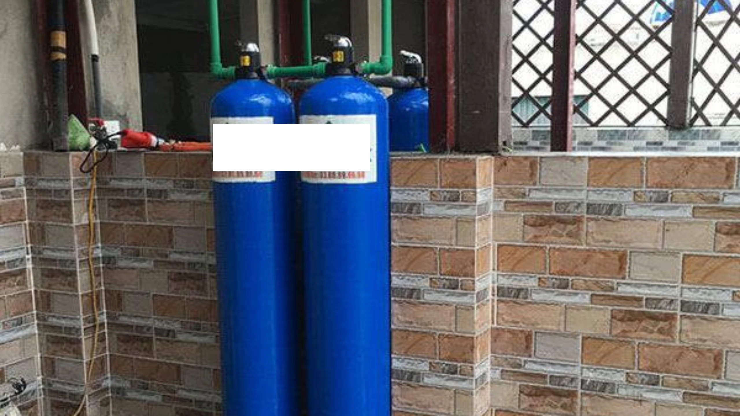 Máy lọc nước tổng có loại bỏ được vi khuẩn không?