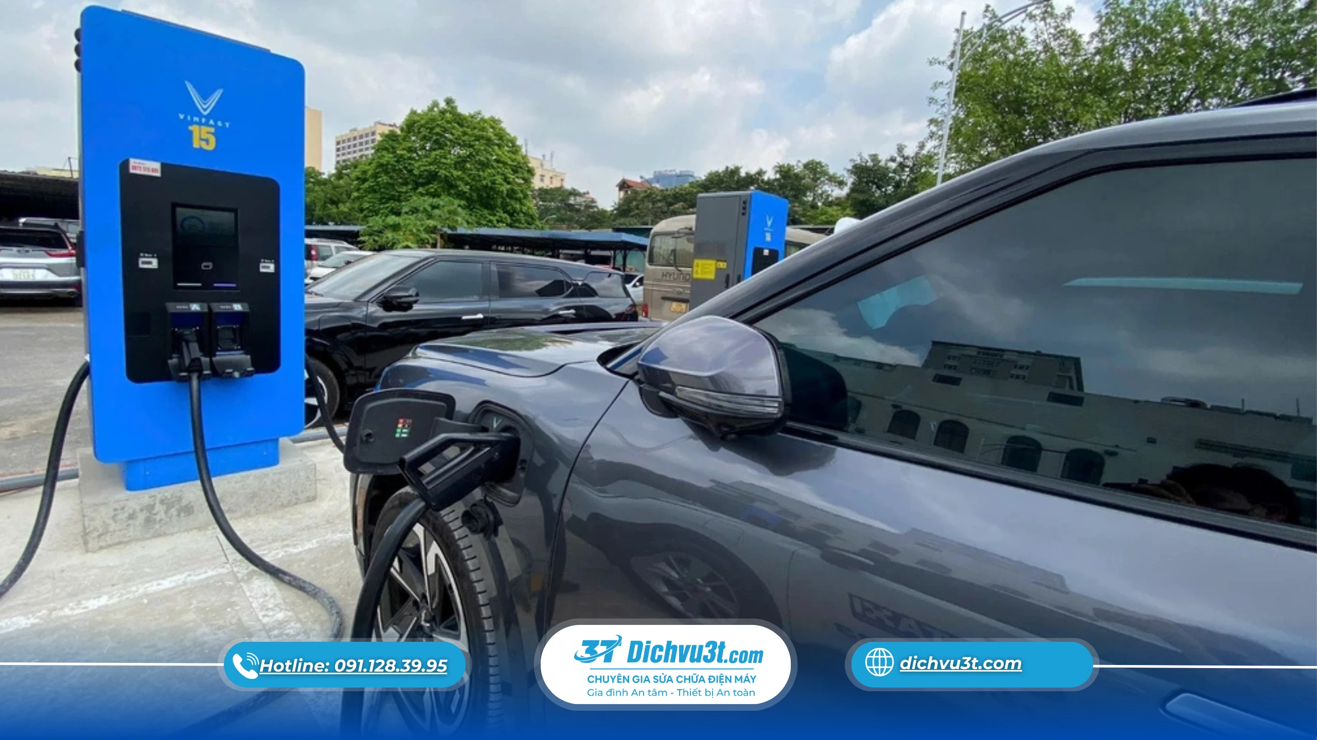 Trạm sạc xe điện công cộng có phù hợp cho người đi làm mỗi ngày không?