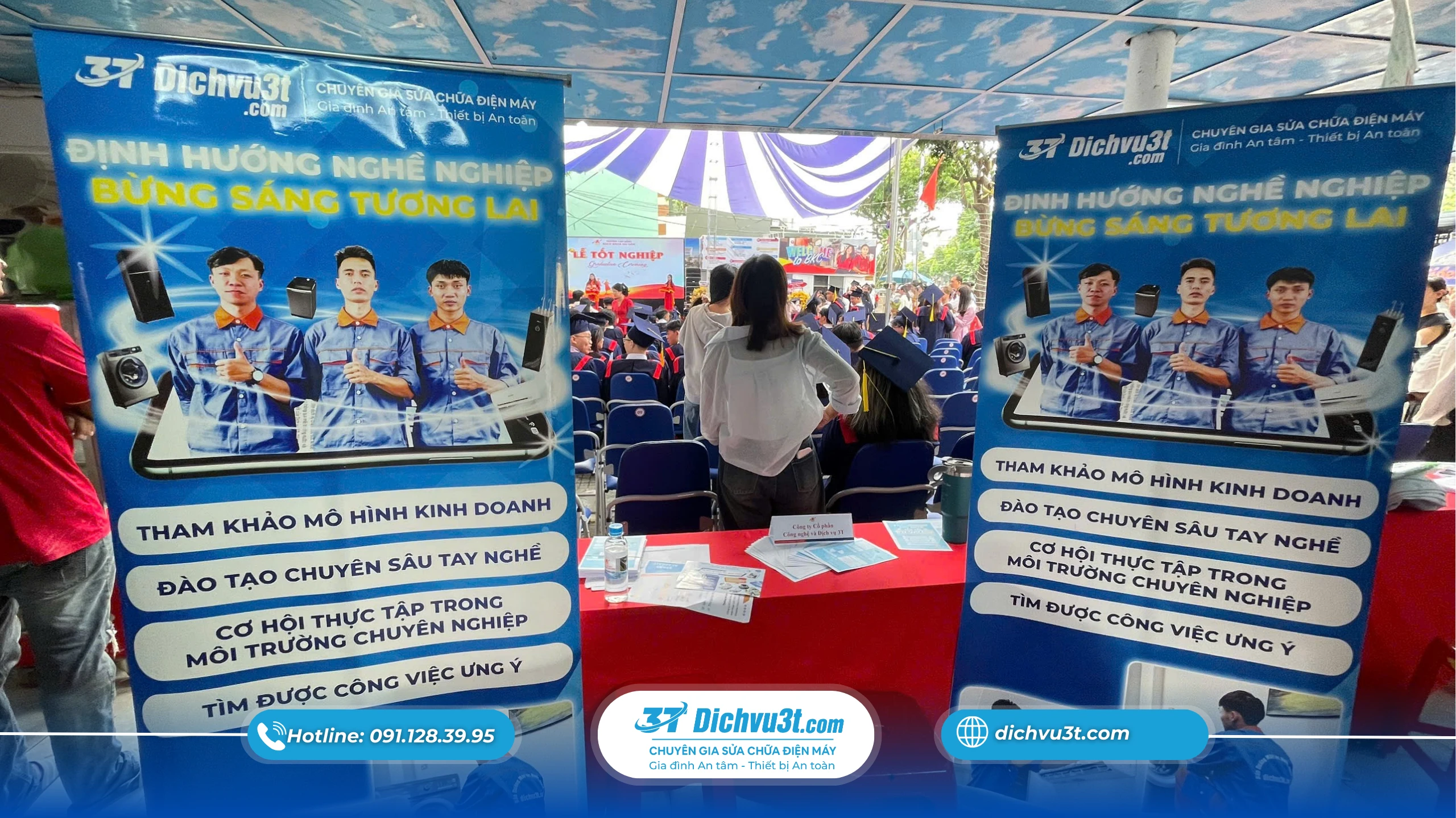 Công ty Dichvu3t.com vinh dự tham gia Lễ Tốt Nghiệp Trường Cao Đẳng Bách Khoa