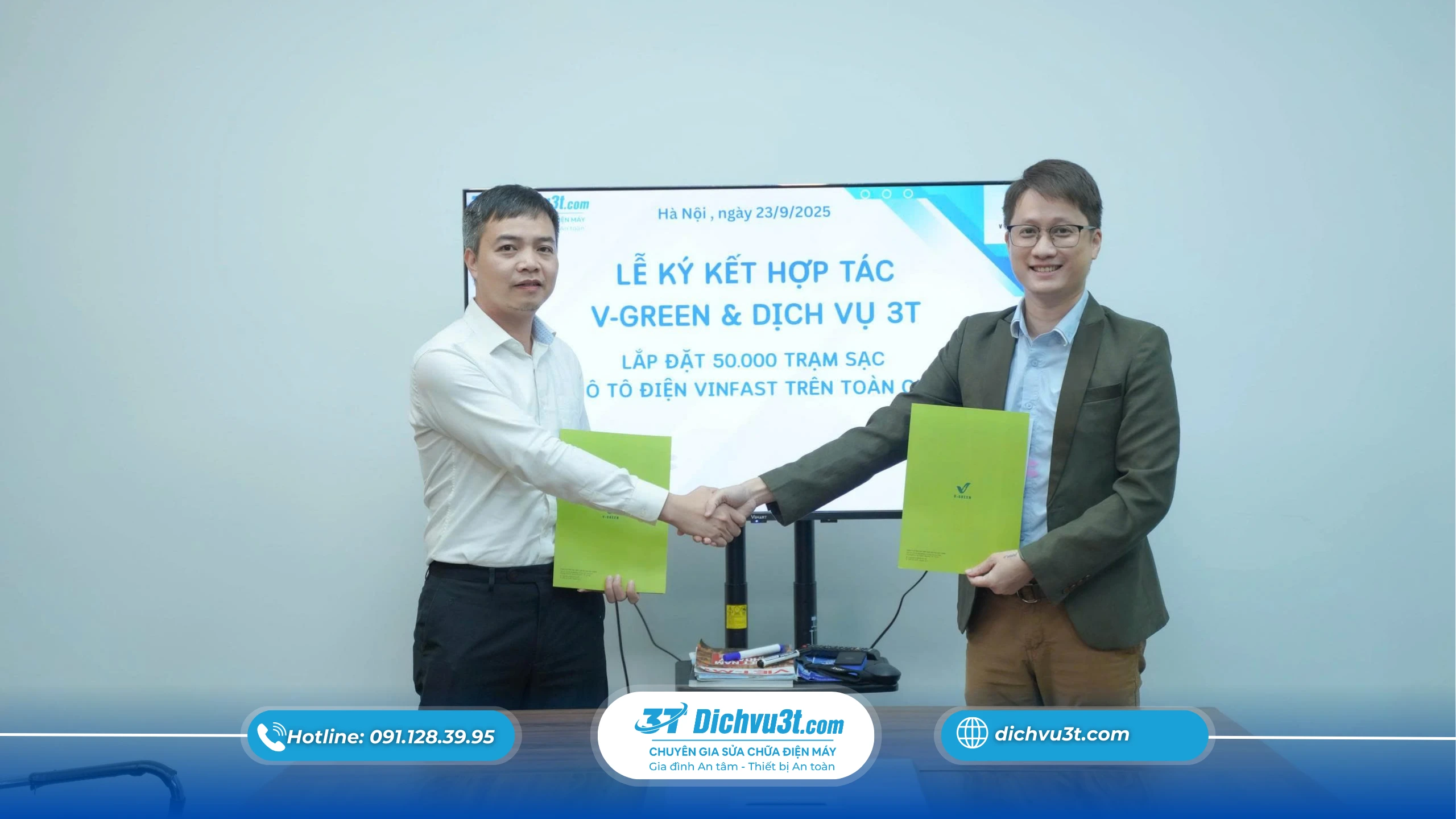 DICHVU3T.COM ký kết hợp tác độc quyền với V-Green triển khai 50.000 trụ sạc VinFast toàn quốc