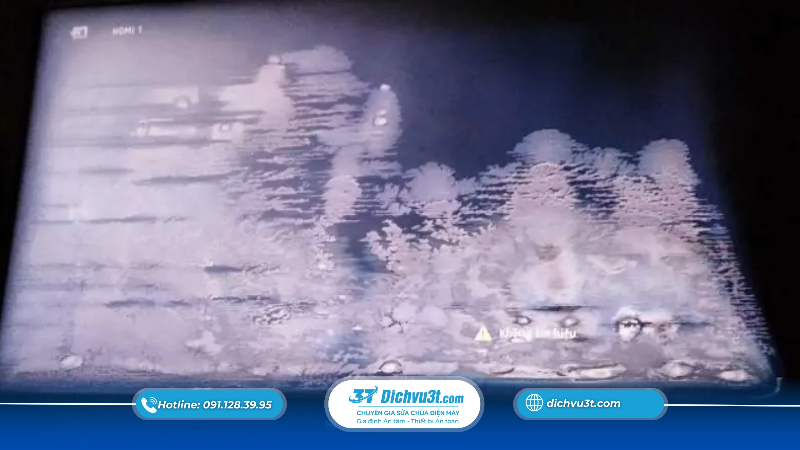 Dấu hiệu cho thấy tivi đang bị ảnh hưởng bởi nồm ẩm