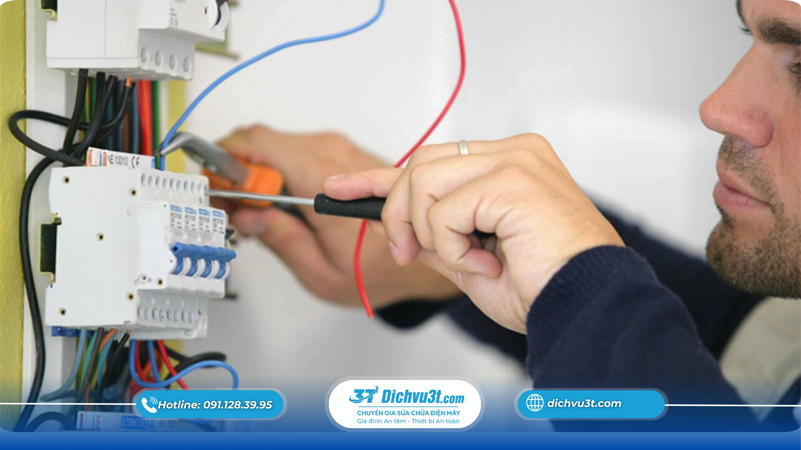 Kiểm tra nguồn điện và aptomat chống giật