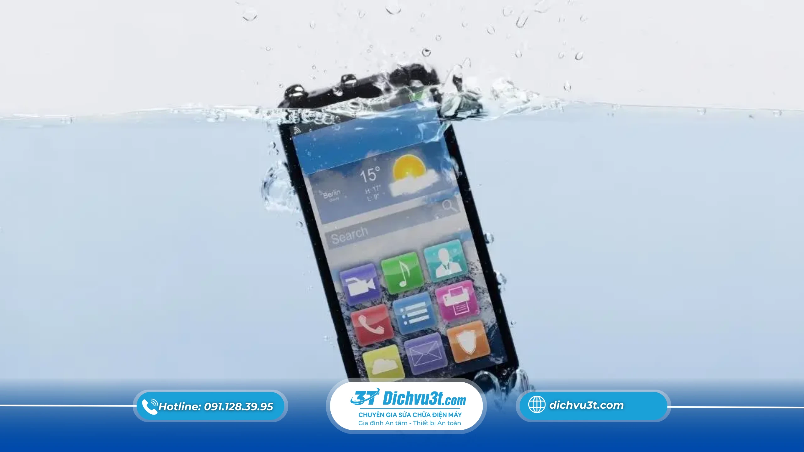 Những sai lầm phổ biến khi xử lý điện thoại rơi nước