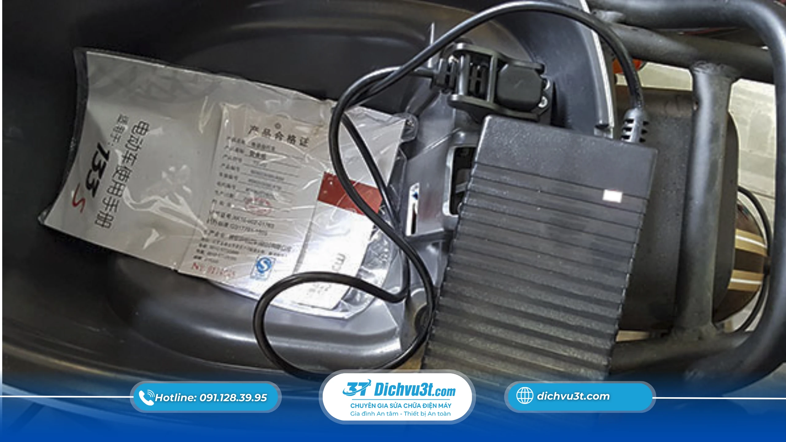 KHÔNG NÊN: Dùng ổ cắm, dây điện cũ hoặc quá tải